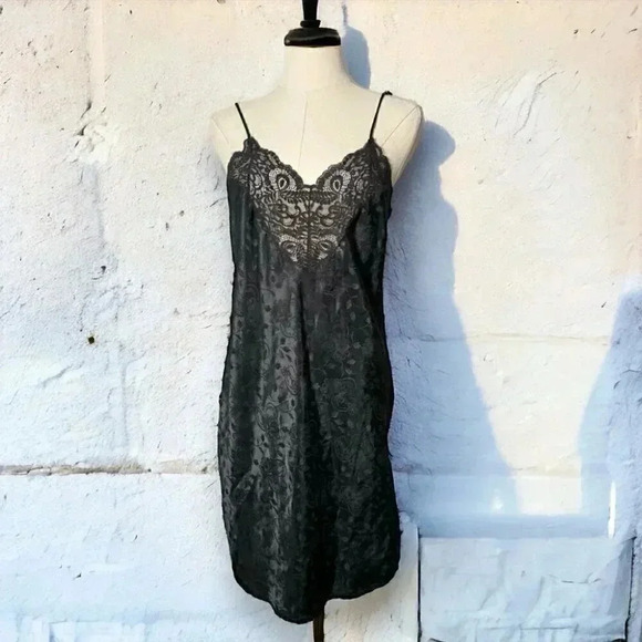 Vintage warners black lace and nylon slip dress 36 - Picture 1 of 5